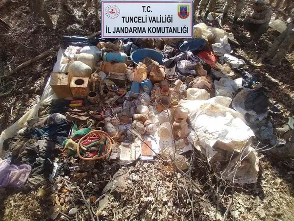 Tunceli’de PKK’ya darbe! Teröristlerce kullanılan 15 sığınak imha edildi
