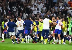Lyon’da tur sevinci gerilime dönüştü!