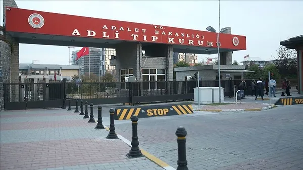antalyada-25-bicak-darbeli-olum-iftiralari-kabul-etmiyorum-1665389645591.jpg Antalya’da 25 bıçak darbeli ölüm! Cinayet sanığı eş “İftiraları kabul etmiyorum” - 5