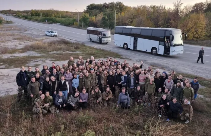 ukrayna-devlet-baskanlik-ofisi-baskani-andriy-yermak-esir-takasiyla-108-kadin-serbest-birakildi-1666032096774.jpg Ukrayna Devlet Başkanlık Ofisi Başkanı Andriy Yermak: Esir takasıyla 108 kadın serbest bırakıldı - 2