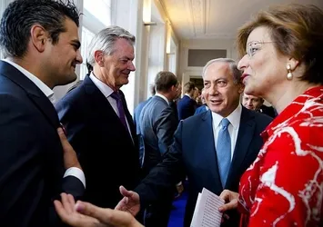Hollanda'da Türk asıllı milletvekili, Netanyahu ile tokalaşmadı
