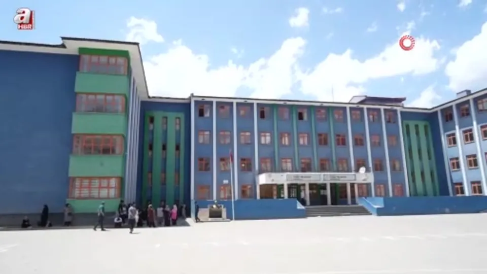 5 bin 778 öğrenci LGS’de ter döktü