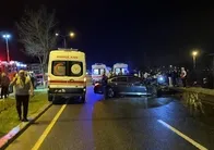 Düzce’de otomobil halk otobüsüne çarptı