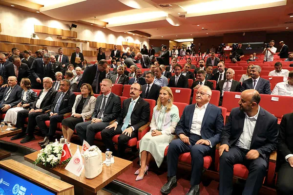 TURKUVAZ Medya iş ve ekonomi dünyasını buluşturdu! İhracat seferberliği Gaziantep’te