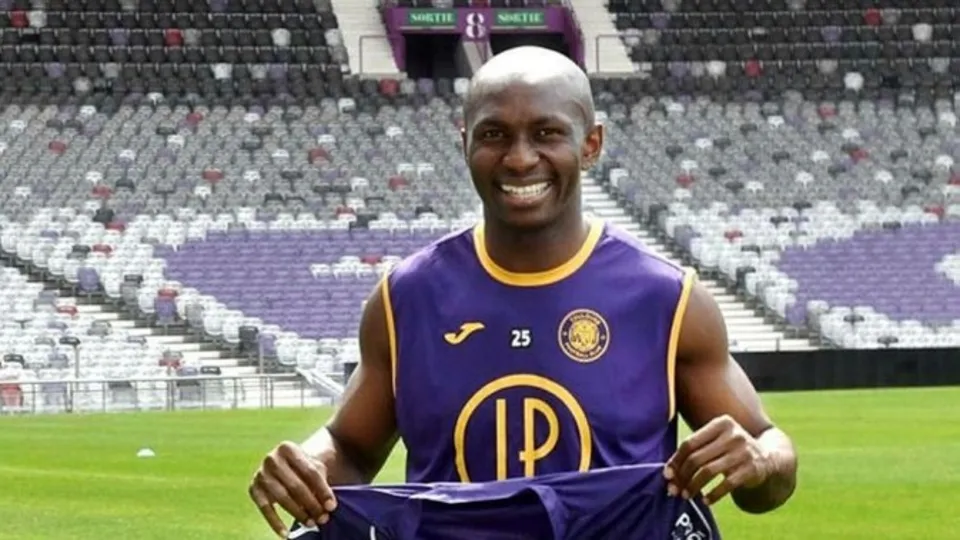 Galatasaray Mbia'nın peşinde!