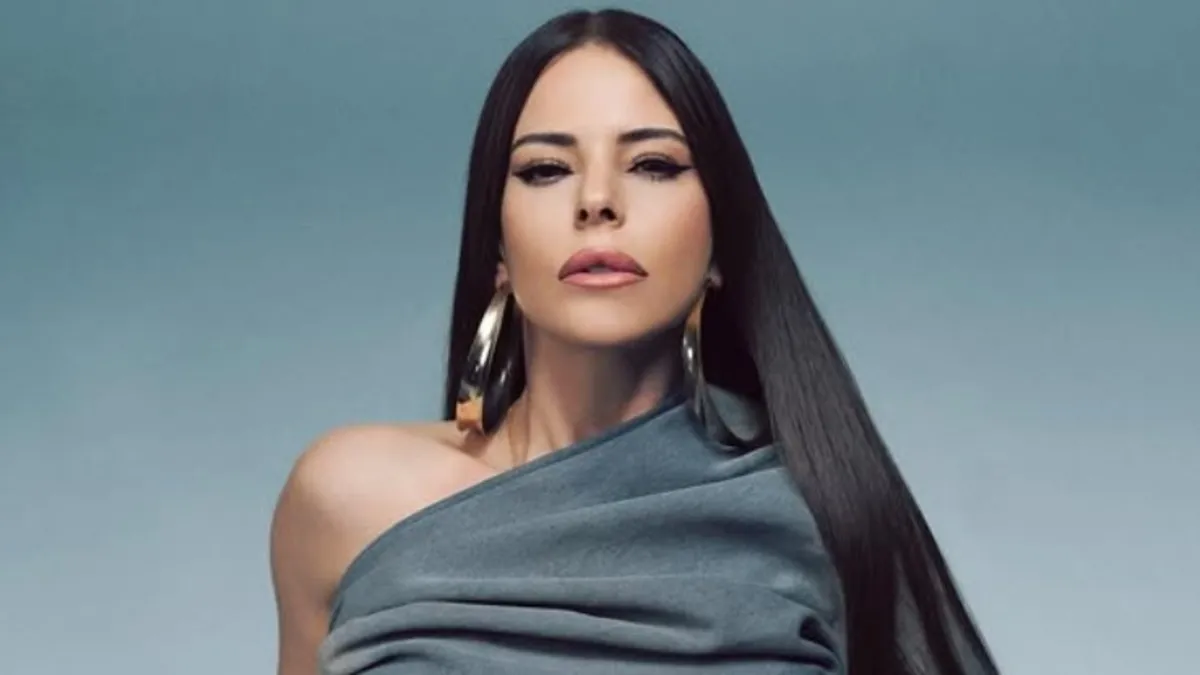 Simge Sağın aradığı aşkı müzik dünyasında buldu