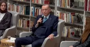 Başkan Erdoğan Gençlik Buluşması’nda şiir okudu!