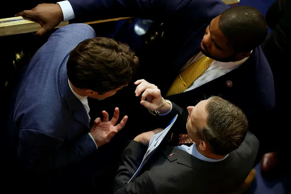 ABD’de Temsilciler Meclisi Başkanlık seçimi bitmiyor! 6.turda da koltuk boş kaldı! 133 turluk rekor gelir mi?