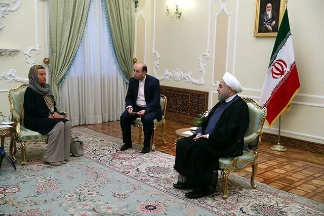 Federica Mogherini'den kıyafete İran ayarı - 2