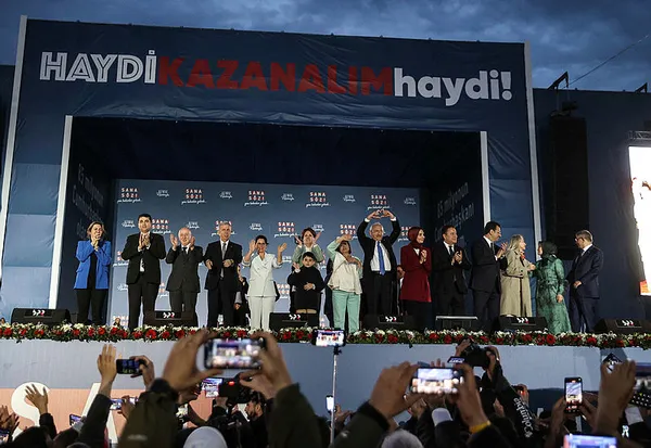 Meral Akşener Babacan Karamollaoğlu Davutoğlu ve Uysal’a abidik gubidikler diyerek hakaret etti