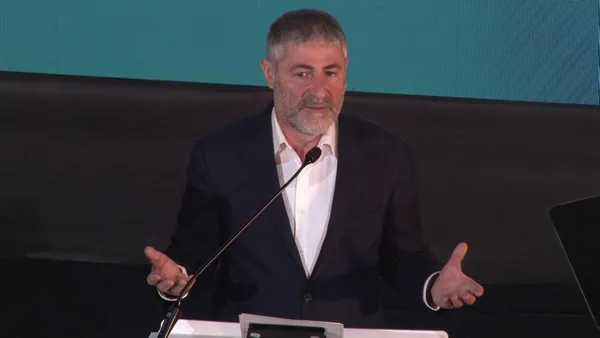 turkuvaz-medyadan-istanbul-finans-merkezinde-onemli-zirve-bakan-nureddin-nebatiden-kilicdaroglunun-300-milyar-1683199876045.jpg Turkuvaz Medya'dan İstanbul Finans Merkezi'nde önemli zirve! Bakan Nureddin Nebati'den Kılıçdaroğlu'nun 300 milyar dolar sözlerine tepki - 1