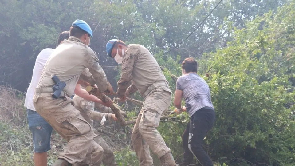 Binlerce Mehmetçik yangın bölgesinde! Jandarma Genel Komutanlığı açıkladı