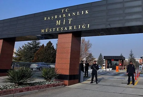 son-dakika-mitten-operasyon-deasin-sozde-sorumlusu-abdullah-el-cundiyi-halepte-yakaladi-1704102342185.jpg Son dakika: MİT'ten operasyon! DEAŞ'ın sözde sorumlusu Abdullah El Cündi'yi Halep'te yakaladı - 3