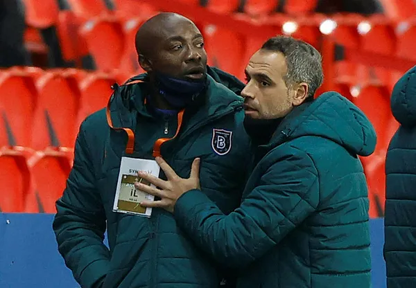 PSG-Medipol Başakşehir maçındaki ırkçı söylemler! Maçın 4. hakemi Coltescu'ya men cezası - 1