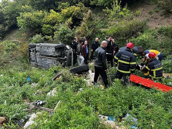 kocaelide-korkunc-kaza-150-metrelik-ucurumdan-uctu-defalarca-takla-atti-1683997827977.jpeg Kocaeli'de korkunç kaza! 150 metrelik uçurumdan uçtu defalarca takla attı - 3