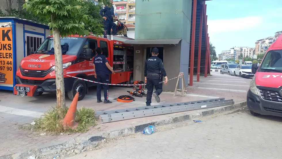 Manisa’da asansör faciası! 24 yaşındaki genç sıkışarak can verdi - 2