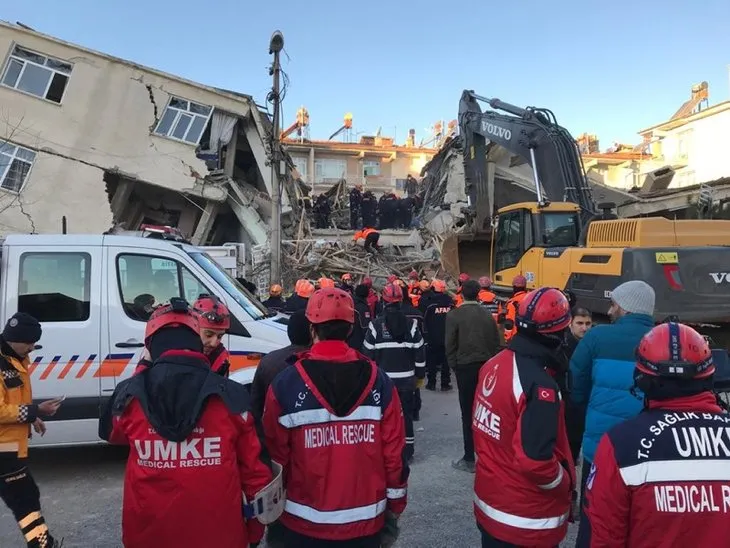 Depremin vurduğu Elazığ ve Malatya’da yıkımın boyutu gün ağarınca ortaya çıktı! İşte son durum