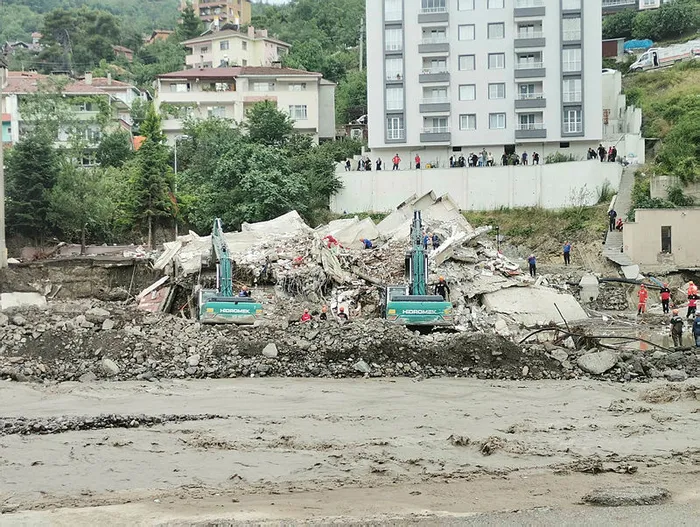 Son dakika: Kastamonu'daki sel! Ölçer Apartmanı'nın müteahhidi Mehmet Özkan tutuklandı - 2