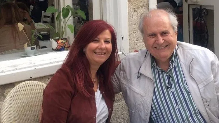 Izmir De Doktor Coronavirusten Oldu Eczaci Esi Tedavi Altinda