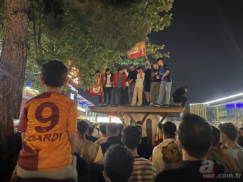 Galatasaray'ın şampiyonluğu tüm yurtta kutlanıyor! Taraftarlar sokaklara döküldü 3
