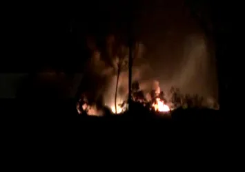 İsrail Suriye’de askeri havaalanı bombaladı