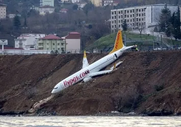 Trabzon Havalimanı uçuşlara kapatıldı