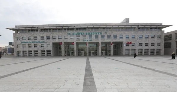 1710218107949.jpeg CHP'li Nilüfer Belediyesi'nde skandal! Borçtan dolayı belediyenin araçları bağlandı hesaplara bloke kondu işçinin maaşı yandı - 4