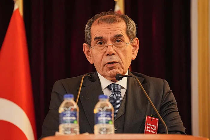 galatasaraydan-paket-transfer-lyona-kanca-mikautadze-ya-da-orban-1734591720217.jpg Galatasaray Kulübü Başkanı Dursun Özbek (AA)