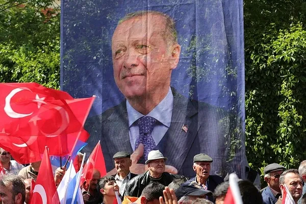 baskan-erdogandan-kemal-kilicdarogluna-sert-sozler-firari-fetoculer-chpnin-reklam-ajansi-gibi-calisiyor-1683553928707.jpeg Başkan Erdoğan'dan Kemal Kılıçdaroğlu'na sert sözler: Firari FETÖ'cüler CHP'nin reklam ajansı gibi çalışıyor - 2