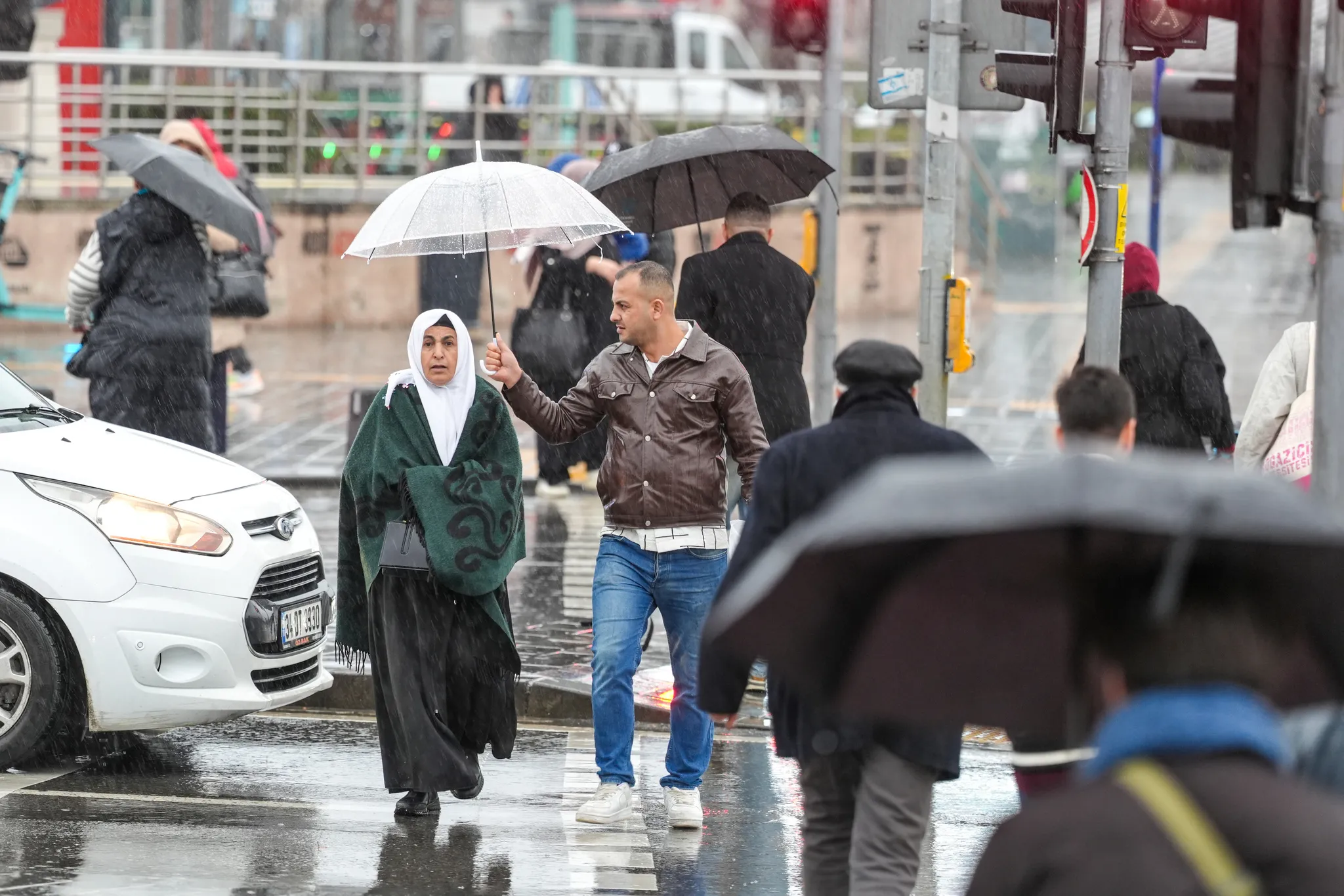Akdeniz kaynaklı sistem etkili: Yağış ve rüzgar şiddetini artıracak, 20 ilde sarı kodlu alarm