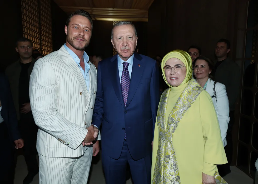 baskan-erdogandan-sifir-atik-forumunda-israf-mesaji-43-milyon-cocuk-aclik-pencesinde-1780855902633.jpg Başkan Erdoğan'dan Sıfır Atık Forumu'nda israf mesajı: 43 milyon çocuk açlık pençesinde - 5