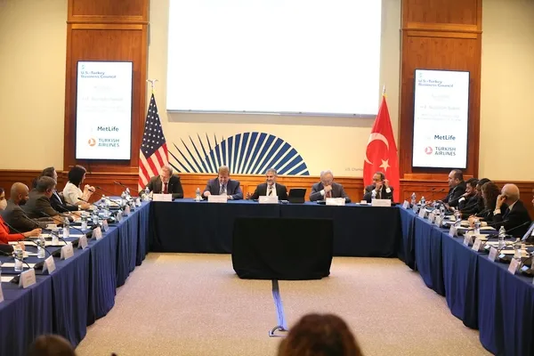 Hazine ve Maliye Bakanı Nebati'den ABD'li şirketlerin temsilcileriyle önemli görüşme - 1
