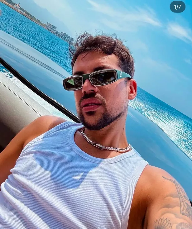 kerimcan-durmaz-neden-gozaltina-alindi-tutuklandi-mi-kerimcan-durmaz-kimdir-kac-yasinda-ne-is-yapiyor-1736236218249.jpg Kerimcan Durmaz (Instagram)