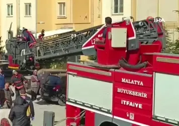 Malatya’da 7 katlı binada yangın paniği
