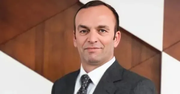 Tarihin en büyük yolsuzluk soruşturması: Kalfalıktan milyarderliğe uzanan yükseliş - 1