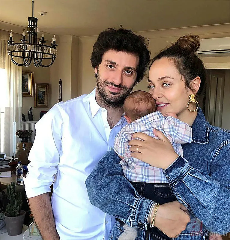 Kasaba Doktoru'nun Hakan'ı Ozan Akbaba'nın eşi güzelliğiyle hayra bıraktı 22