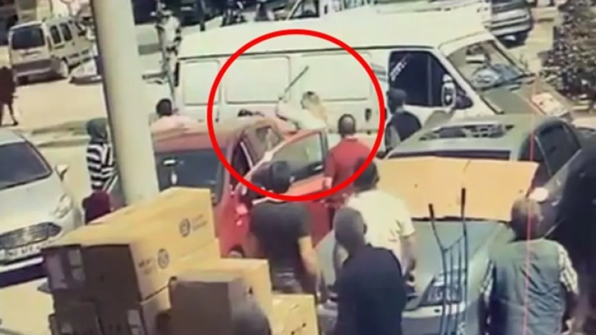 Tokat'ta sopalı biber gazlı kavga kamerada: 1 yaralı