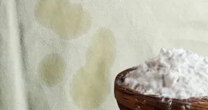 Yağ lekesini anında çıkarıyor!