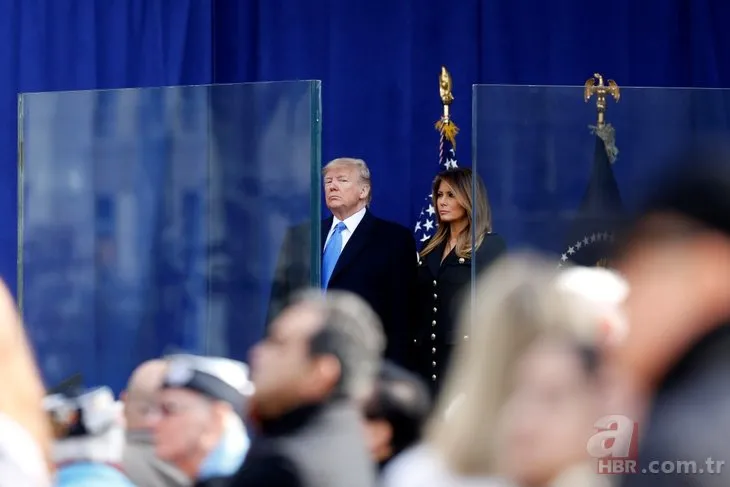 Trump konuşurken dikkatlerden kaçmayan görüntü!