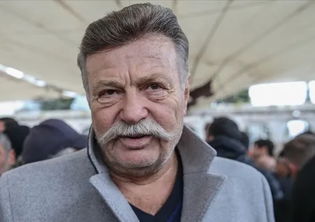 Nuri Alço yoğun bakıma alındı! Eşi duyurdu: 'Çok riskli bir ameliyat'