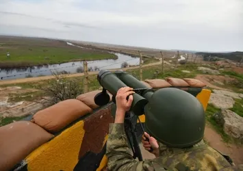 Yunanistan'a kaçmaya çalışan teröristlere geçit yok
