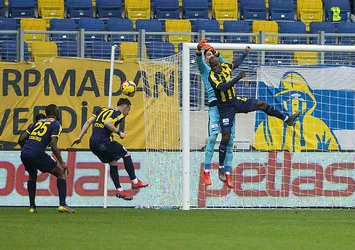 Ankaragücü kazandı, Fener küme hattına düştü