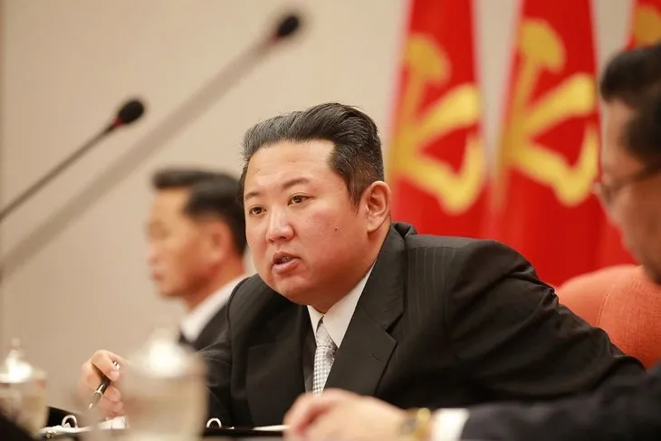 Kim Jong geri adım atmadı! Düşmanlara yeniden meydan okudu! Yeni füze denemesi