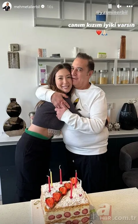 Mehmet Ali Erbil çocuklarıyla paylaştı! Torunu ilgi odağı oldu! "Ne kadar büyümüş" Yasmin Erbil detayı dikkat çekti... 5