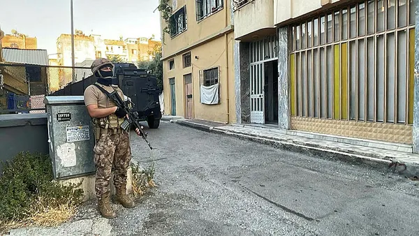 İstanbul'da DEAŞ operasyonu! 28 şüpheli gözaltında - 1