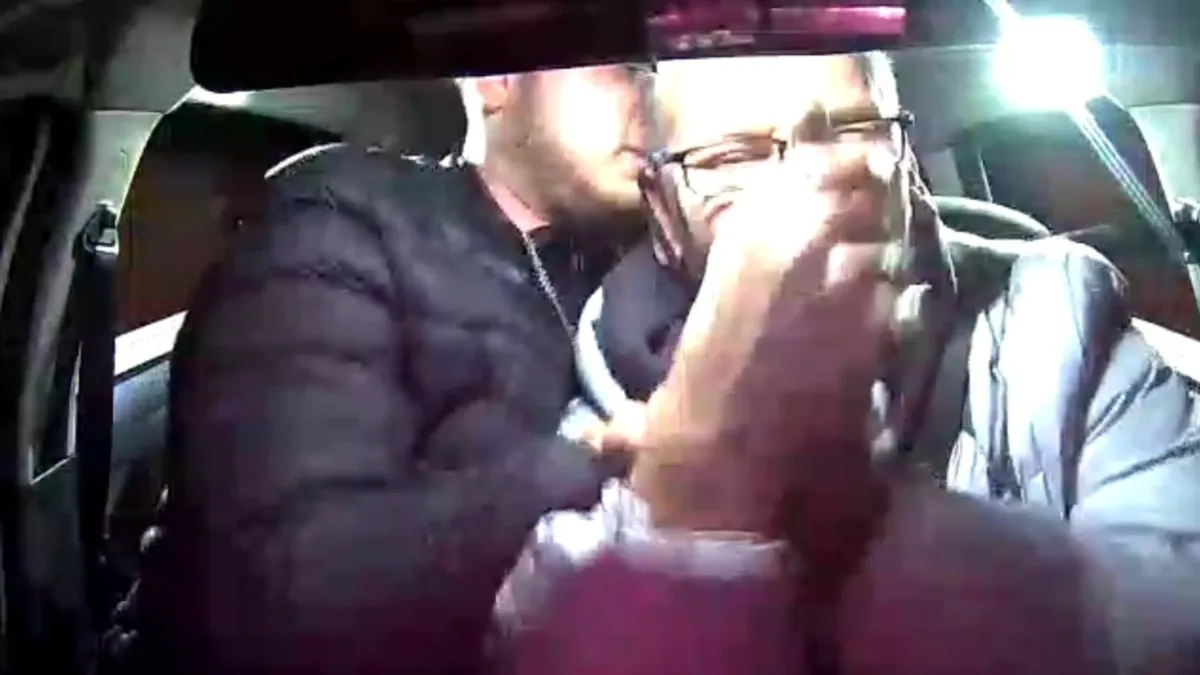 Manisa’da dehşet anları! Taksiciye bıçakla saldırıp gasbetmek istedi: O anlar kamerada