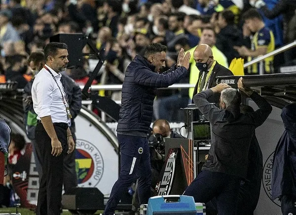 fenerbahce-olympiakos-maci-sonrasi-vitor-pereiradan-flas-sozler-her-geldiklerinde-attilar-1633030934778.jpeg Vitor Pereira'dan Fenerbahçe - Olympiakos maçı sonrası çarpıcı yorum: Her geldiklerinde attılar - 3