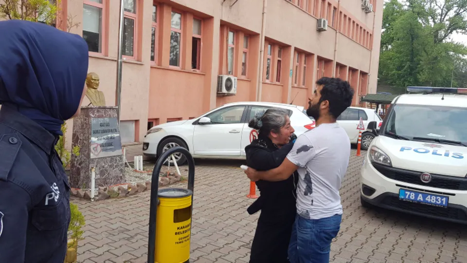 Kadın kavgası böyle görüntülendi!