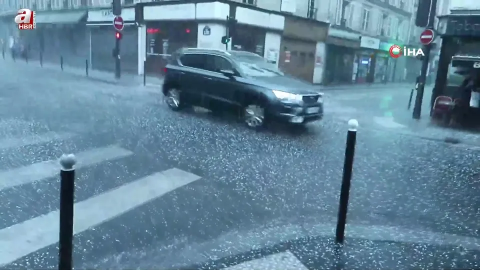 Paris’te 25 derece sıcaklıkta dolu yağdı