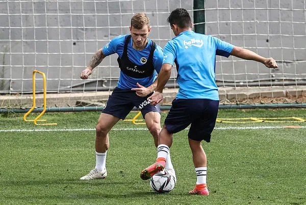 Fenerbahçe’nin yeni transferi Max Meyer’den Galatasaray derbisi yorumu